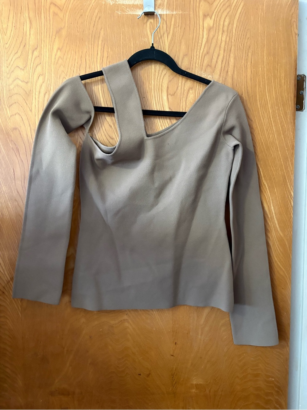 Nanushka Olivia Asymmetric One-Shoulder cut out Long Sleeve Top - Taupe S - Picture 2 of 9